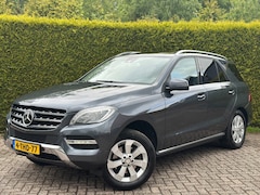Mercedes-Benz M-klasse - BLUETEC 4MATIC Achteruitrijcamera Schuifdak Trekhaak 3500KG