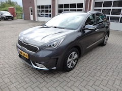 Kia Niro - 1.6 GDi Hybrid DynamicLine , Trekhaak , Navi , Camera