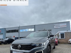Volkswagen T-Roc - 1.5 TSI Sport Business R | Afneembare Trekhaak | Adaptieve Cruisecontrol | Digitaal Dashbo