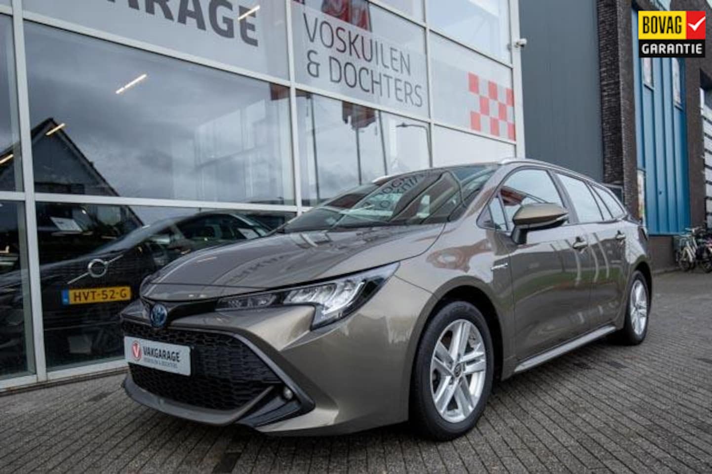 Toyota Corolla Touring Sports - 1.8 Hybrid Business |Apple Carplay| Navi | Stoelverw - AutoWereld.nl
