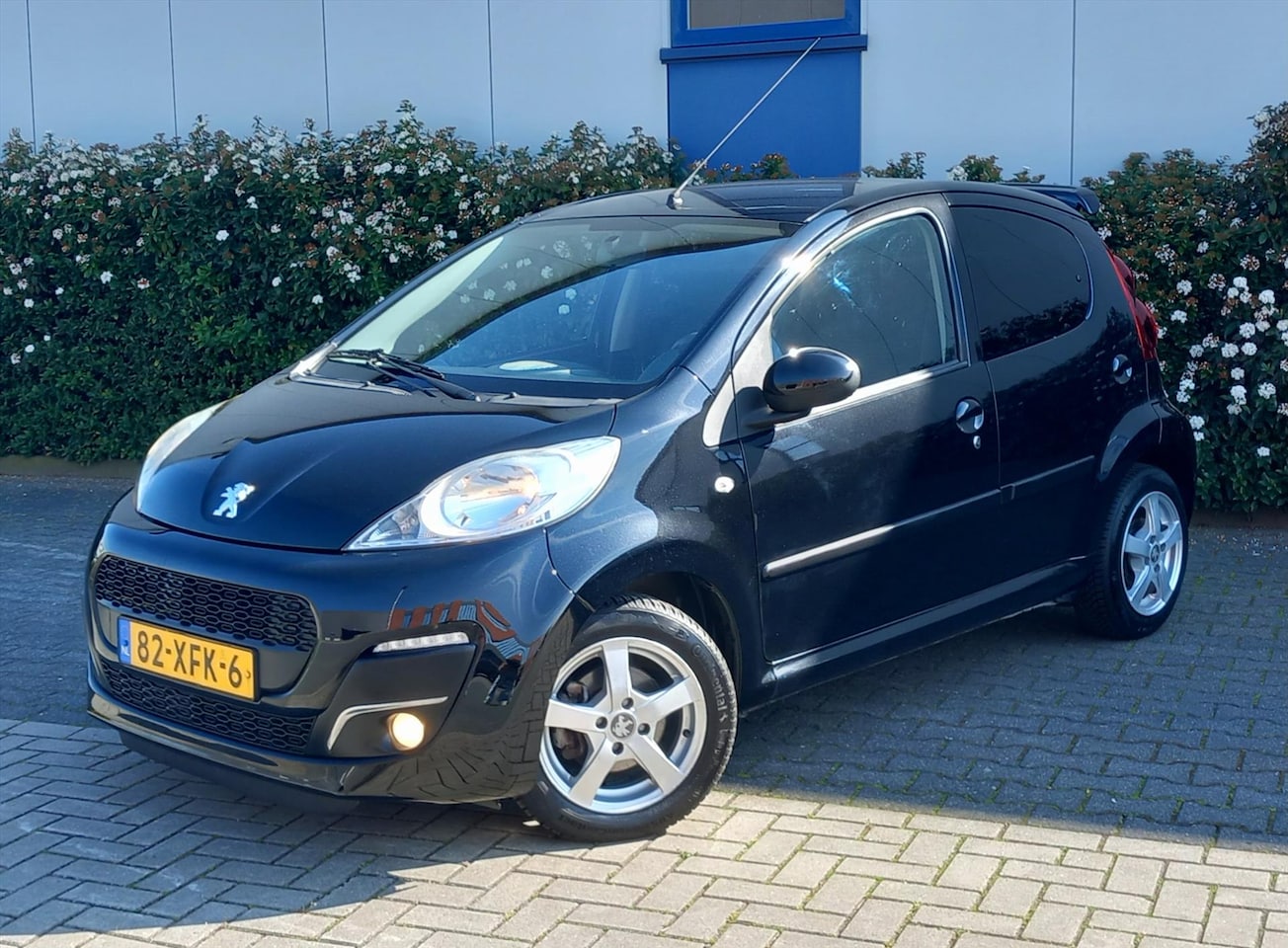 Peugeot 107 - 1.0 68PK Automaat Active Airco - AutoWereld.nl