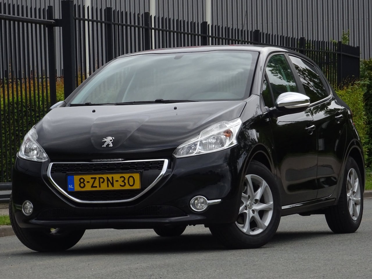 Peugeot 208 - 1.2 PureTech Style 5DRS NAP/AIRCO/CRUISE/NW APK - AutoWereld.nl