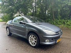 Peugeot 206 CC - 2.0-16V Griffe | Leder | Clima