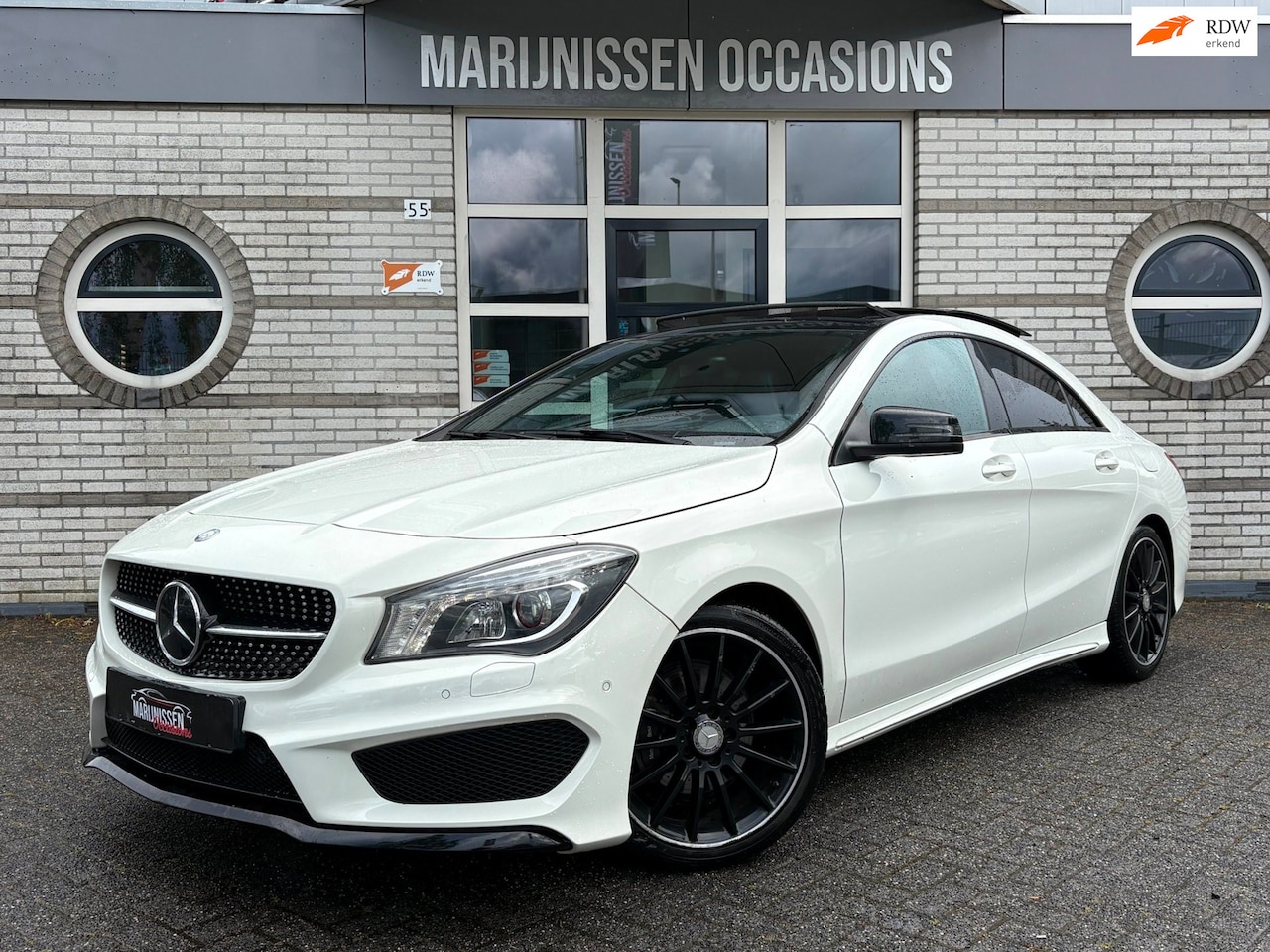 Mercedes-Benz CLA-Klasse - 180 AMG |Pano,Leder,Mem,Cam| - AutoWereld.nl