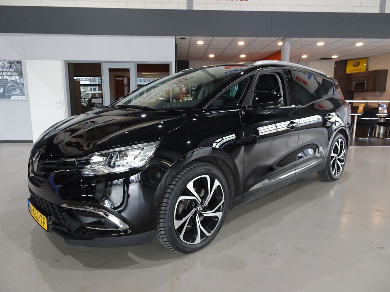 Renault Grand Scénic - 1.3 TCe Business 7p. | Trekhaak | Carplay | Navi | Camera | Virtual Cockpit - AutoWereld.nl