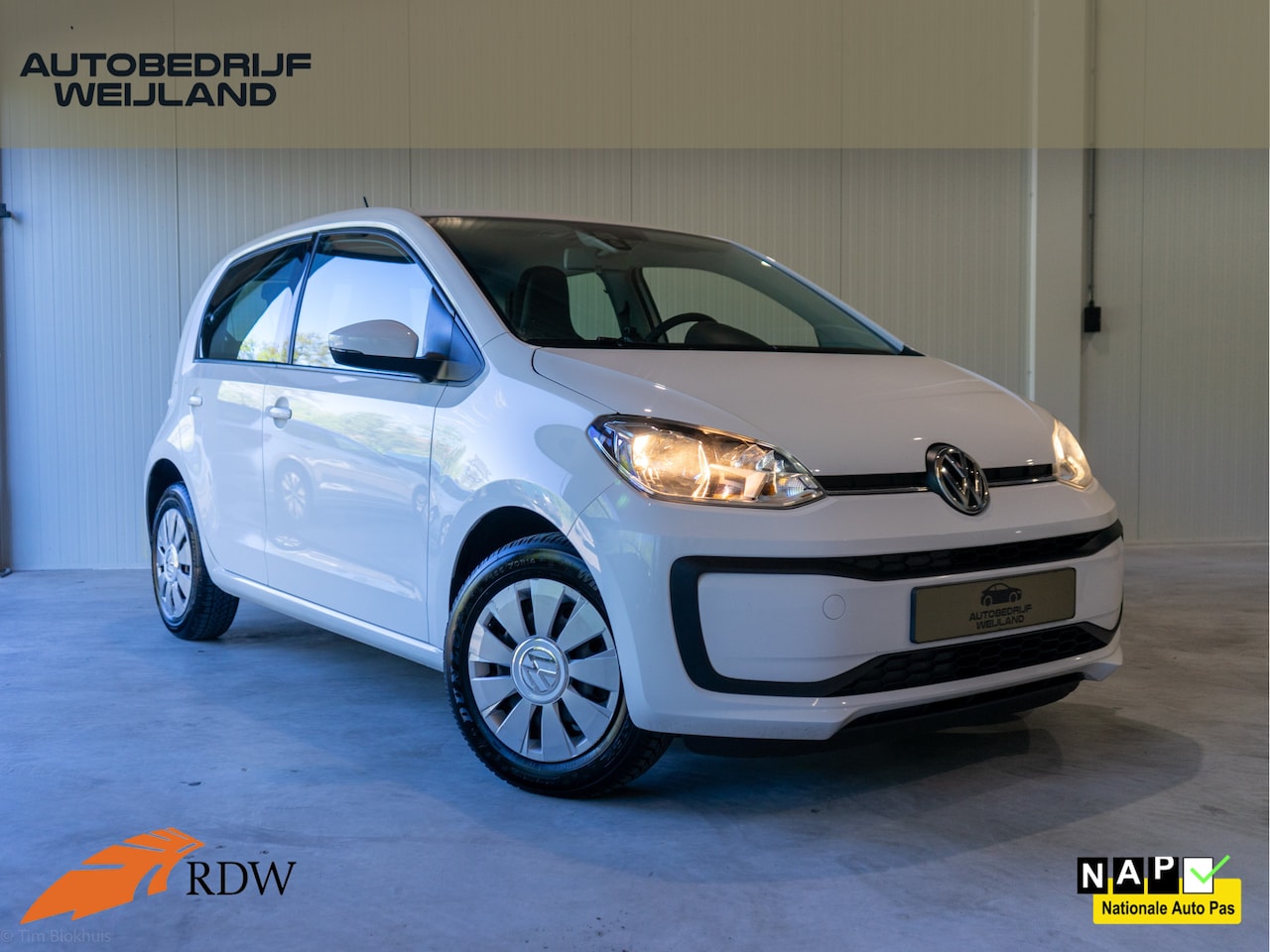 Volkswagen Up! - 1.0 BMT move up! I 1ste eig. I Airco I Radio I 5drs I NAP I CDV I Dealer OH I BTW-auto I - AutoWereld.nl