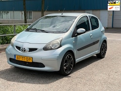 Toyota Aygo - 1.0-12V + Automaat Airco 5DRS 1 jaar APK