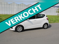 Hyundai i10 - 1.0i Go 5 Drs met navigatie en Climate control