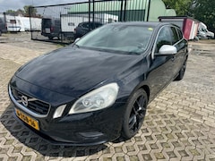 Volvo V60 - 2.0 D3 Summum