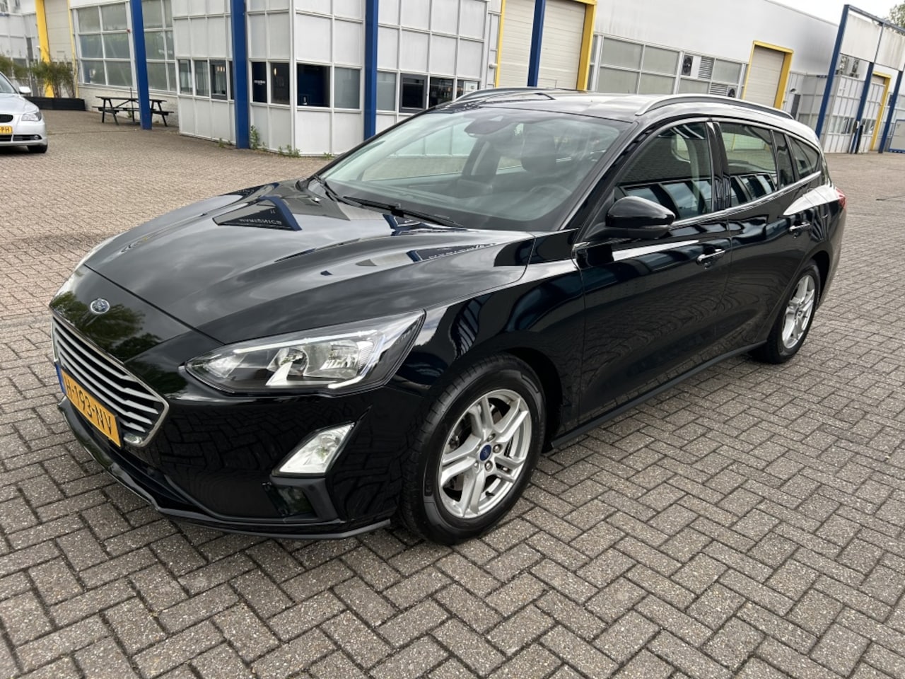 Ford Focus Wagon - 1.0 EcoB Ed. bns CARPLAY NAVI PDC CRUISE NAP! - AutoWereld.nl