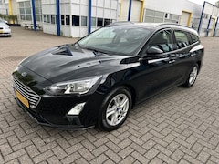 Ford Focus Wagon - 1.0 EcoB Ed. bns CARPLAY NAVI PDC CRUISE NAP
