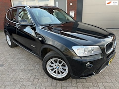 BMW X3 - XDrive20i High Executive / Navi / Leder / Camera / PDC