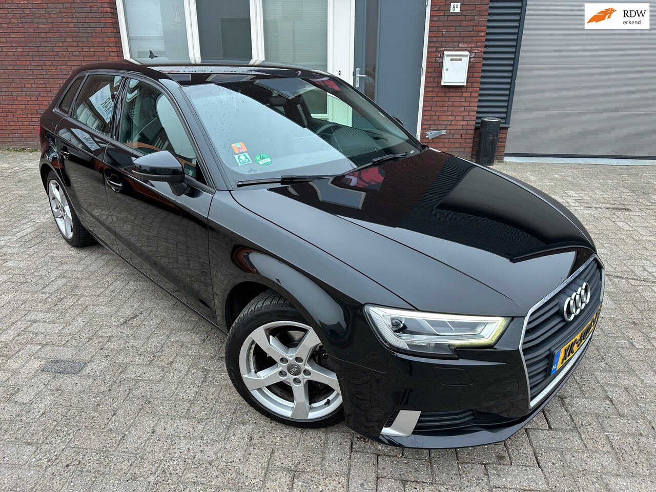 Audi A3 Sportback - 30 TFSI Sport Lease Edition / Navi / PDC / Airco / NAP - AutoWereld.nl