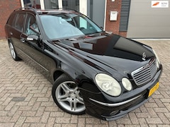 Mercedes-Benz E-klasse Combi - 320 Avantgarde 4-Matic AMG / Pano / Leder / Navi / PDC