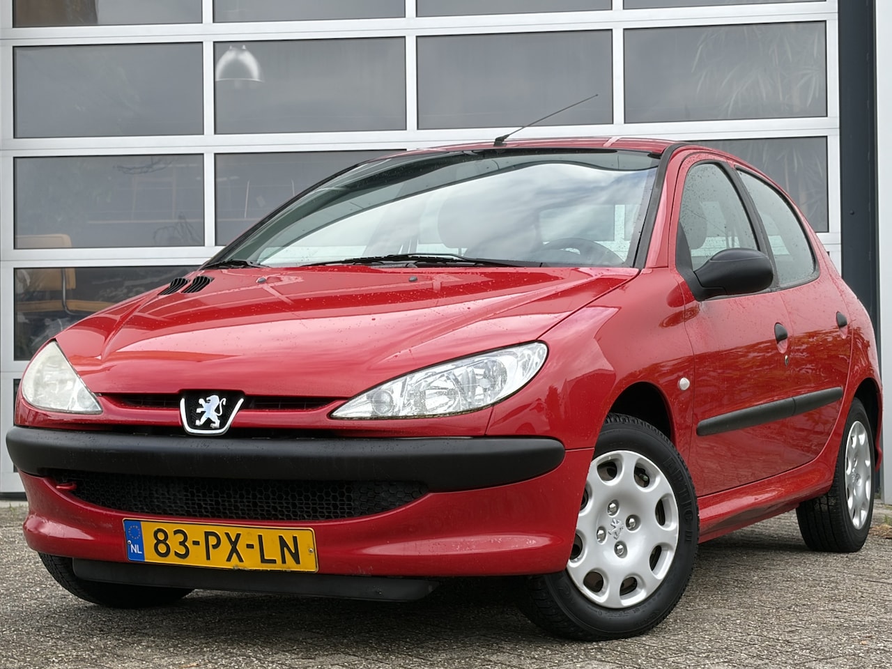 Peugeot 206 - 1.1 XR 60pk | Centrale vergrendeling met afstandsbediening | MP3 aansluiting | Multimedia - AutoWereld.nl