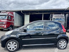 Peugeot 107 - 1.0-12v automaat 68pk XS 5drs - nap - carplay - airco - 49dkm - elektr ramen - toerentelle