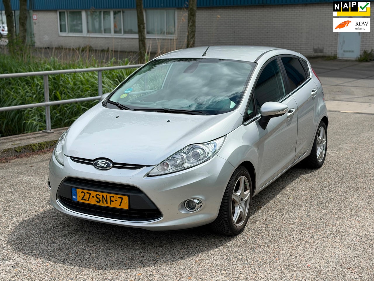 Ford Fiesta - 1.6 TDCi ECOnetic Titanium!2011!5-deurs!Clima!PDC!LM.velgen! - AutoWereld.nl