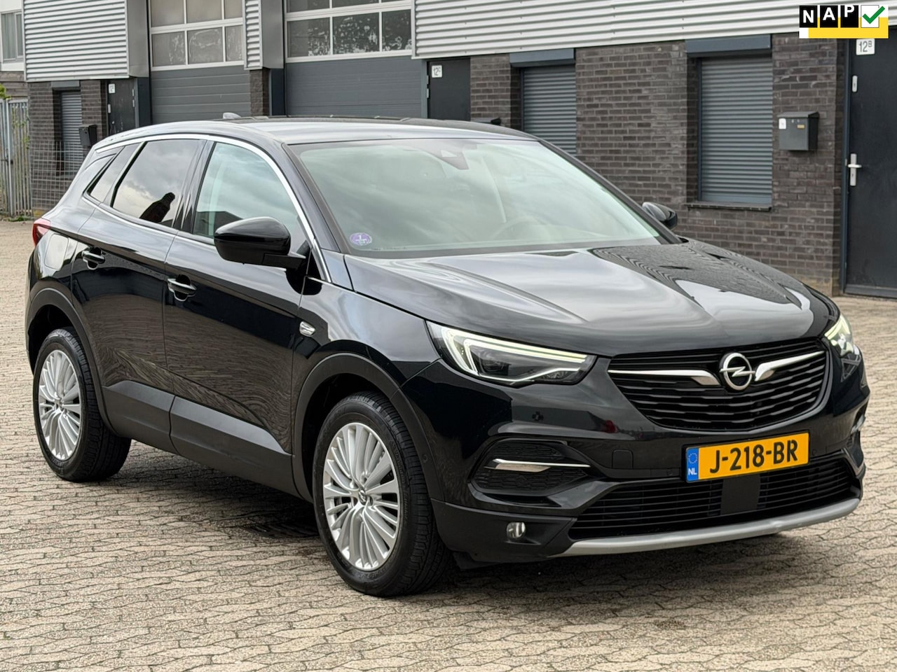 Opel Grandland X - 1.2 Turbo Business Executive LEER NAVI CRUISE PDC NAP APK - AutoWereld.nl