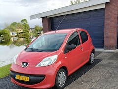 Peugeot 107 - 1.0-12V XR