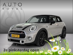 MINI Cooper S - 2.0 60 Years Edition AUTOMAAT| PANORAMADAK| NAVIGATIE| AIRCO/ECC| SPORT INTERIEUR| XENON|