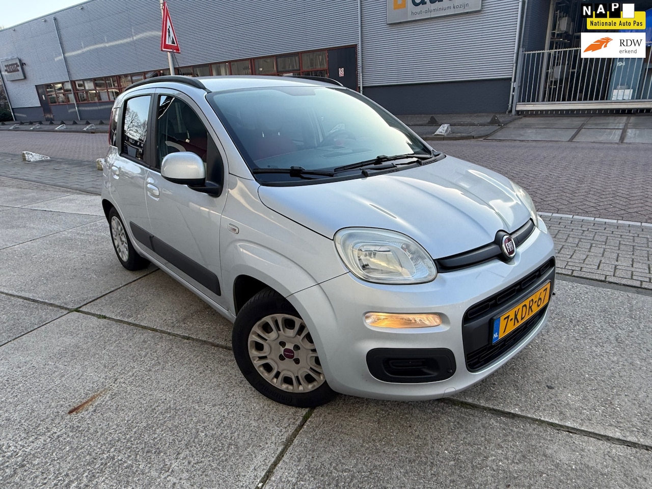 Fiat Panda - 0.9 TwinAir Lounge AIRCO 5 DR Volledig onderhouden NEW APK - AutoWereld.nl