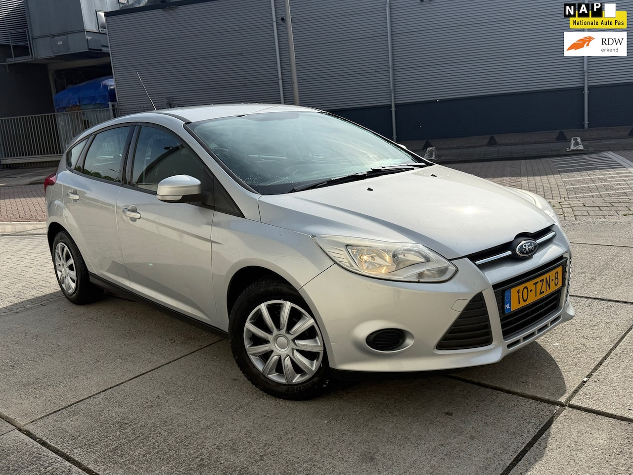 Ford Focus - 1.0 EcoBoost Lease Trend Airco 5 DR APK - AutoWereld.nl