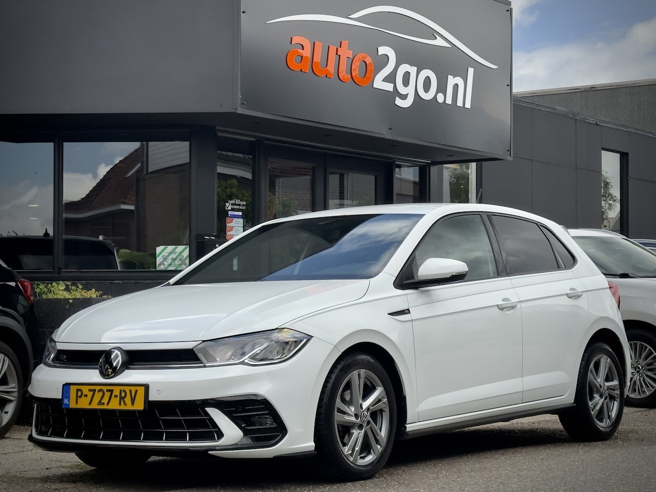 Volkswagen Polo - 1.0 TSI R-LINE NAVI CAMERA DIGI-DASH APPLE-CARPLAY LED LMV PDC - AutoWereld.nl