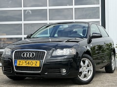 Audi A3 Sportback - 1.6 Attraction Pro Line 100pk | Airco automatisch | Cruise control | Elektrische ramen voo
