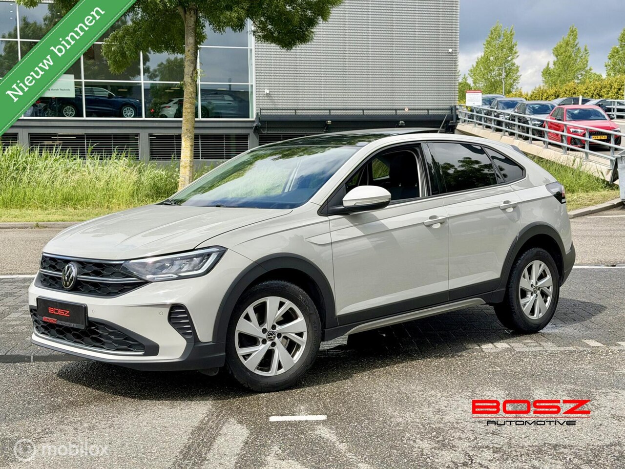 Volkswagen Taigo - 1.0 TSI DSG PANO LED CAMERA CARPLAY LANE - AutoWereld.nl