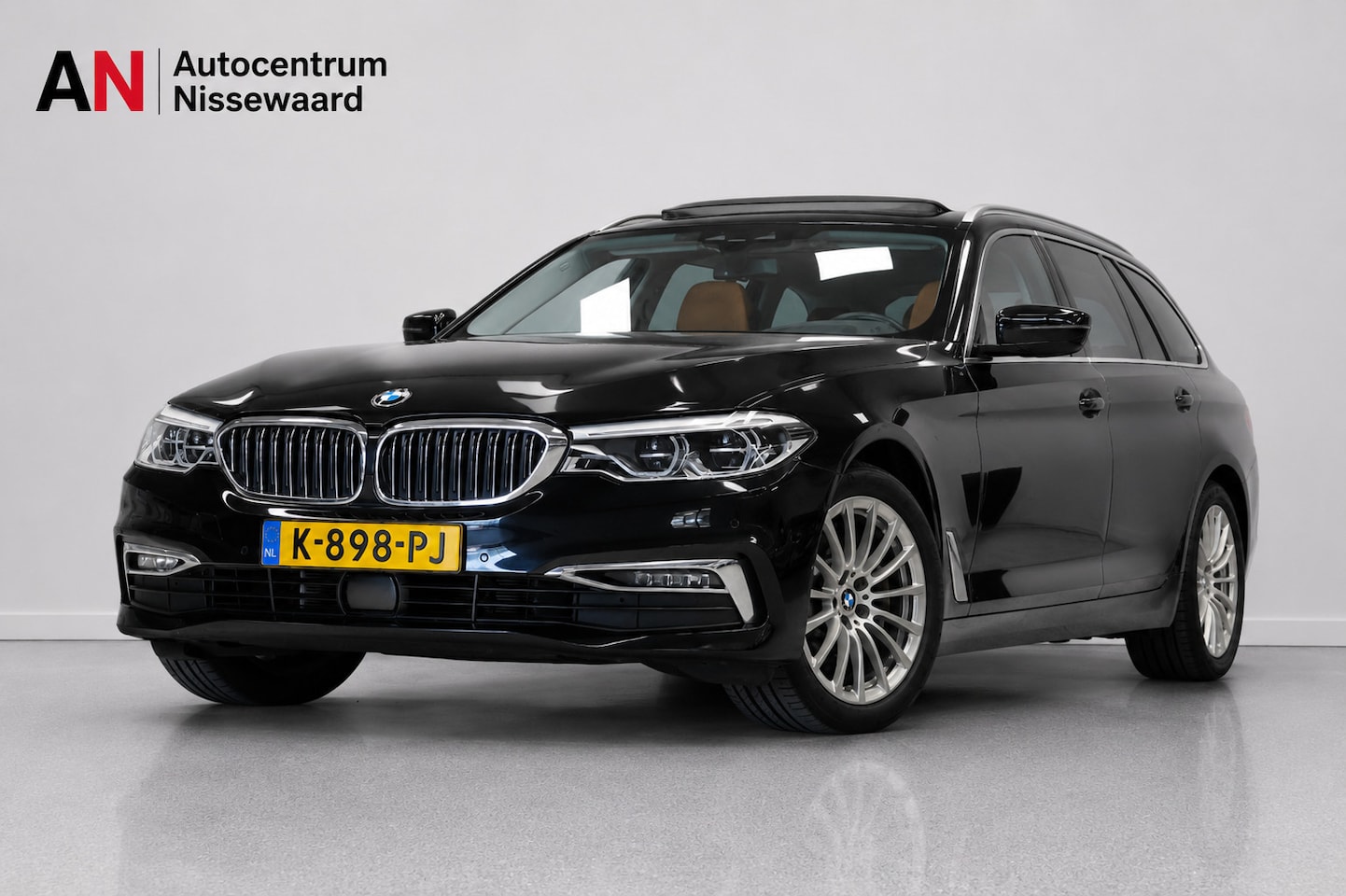 BMW 5-serie Touring - 530i High Executive |Panorama|HUD| - AutoWereld.nl