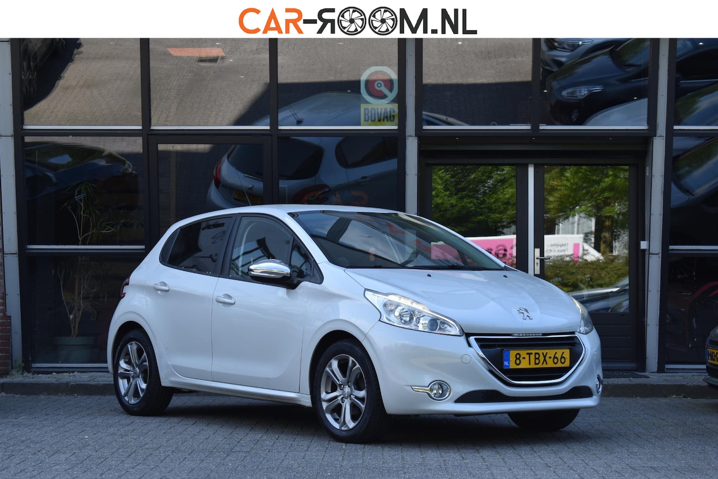 Peugeot 208 - 1.2 VTi Oxygo Cruise Navi - AutoWereld.nl