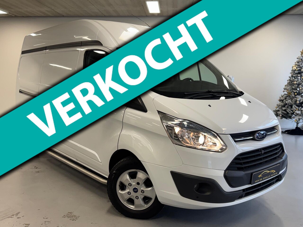 Ford Transit Custom - 290 2.2 TDCI L2H2 Limited CAMERA/PDC/CRUISE - AutoWereld.nl