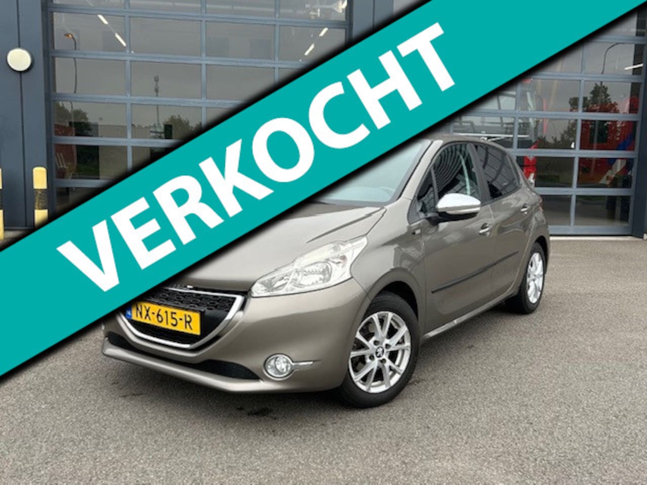 Peugeot 208 - 1.2 PureTech Style Pack 1.2 PureTech Style Pack - AutoWereld.nl