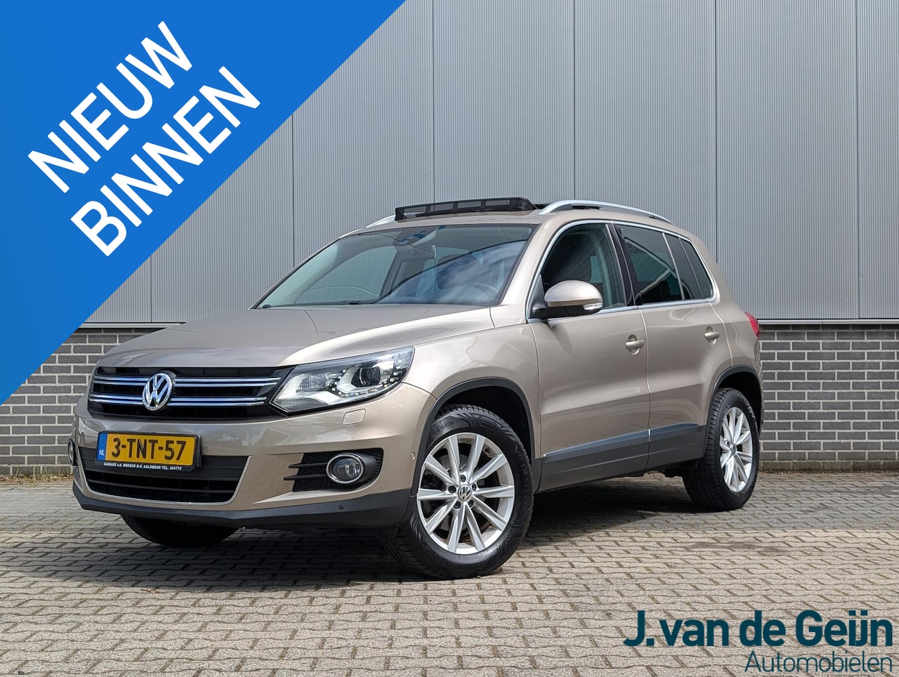 Volkswagen Tiguan - 2.0 TSI Sport&Style 4Motion | Panorama | Leer | Trekhaak | Org NL - AutoWereld.nl