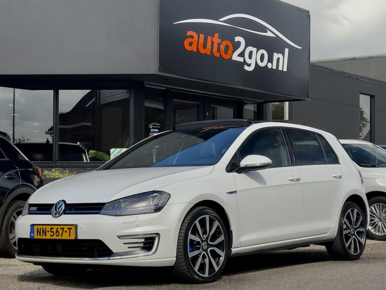 Volkswagen Golf - 1.4 TSI GTE AUT6 PANODAK VOL-LEDER NAVI CAMERA LED LMV PDC - AutoWereld.nl