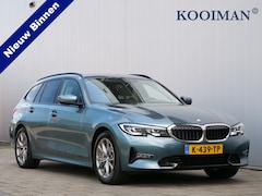 BMW 3-serie Touring - 330i Introduction High Executive 259 Pk Automaat Navi / DAB / Apple Carplay / PDC / Stoelv