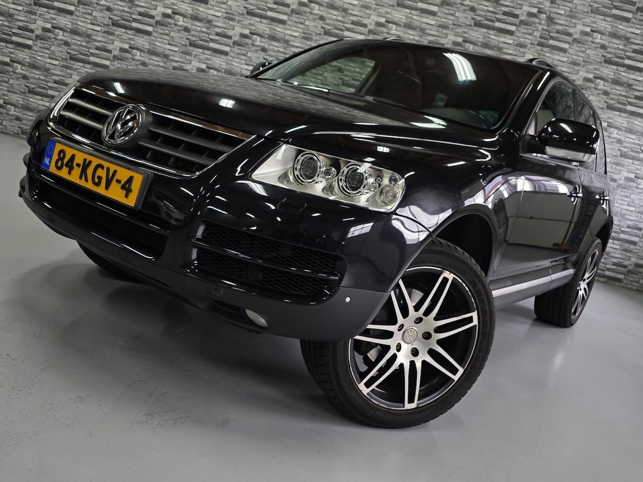 Volkswagen Touareg - 3.2 V6 *Keyless*Schuifdak*Trekhaak*PDC*! - AutoWereld.nl