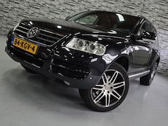 Volkswagen Touareg - 3.2 V6 *Keyless*Schuifdak*Trekhaak*PDC