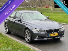 BMW 3-serie - 320i High Executive Cremeleer Navi Pdc Headup