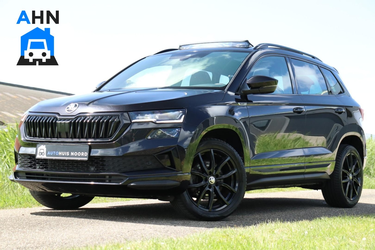 Skoda Karoq - 1.5 TSI / 150 PK / DSG / Sportline / VOL OPTIES / Pano / Black Edition / Virtual Cockpit / - AutoWereld.nl
