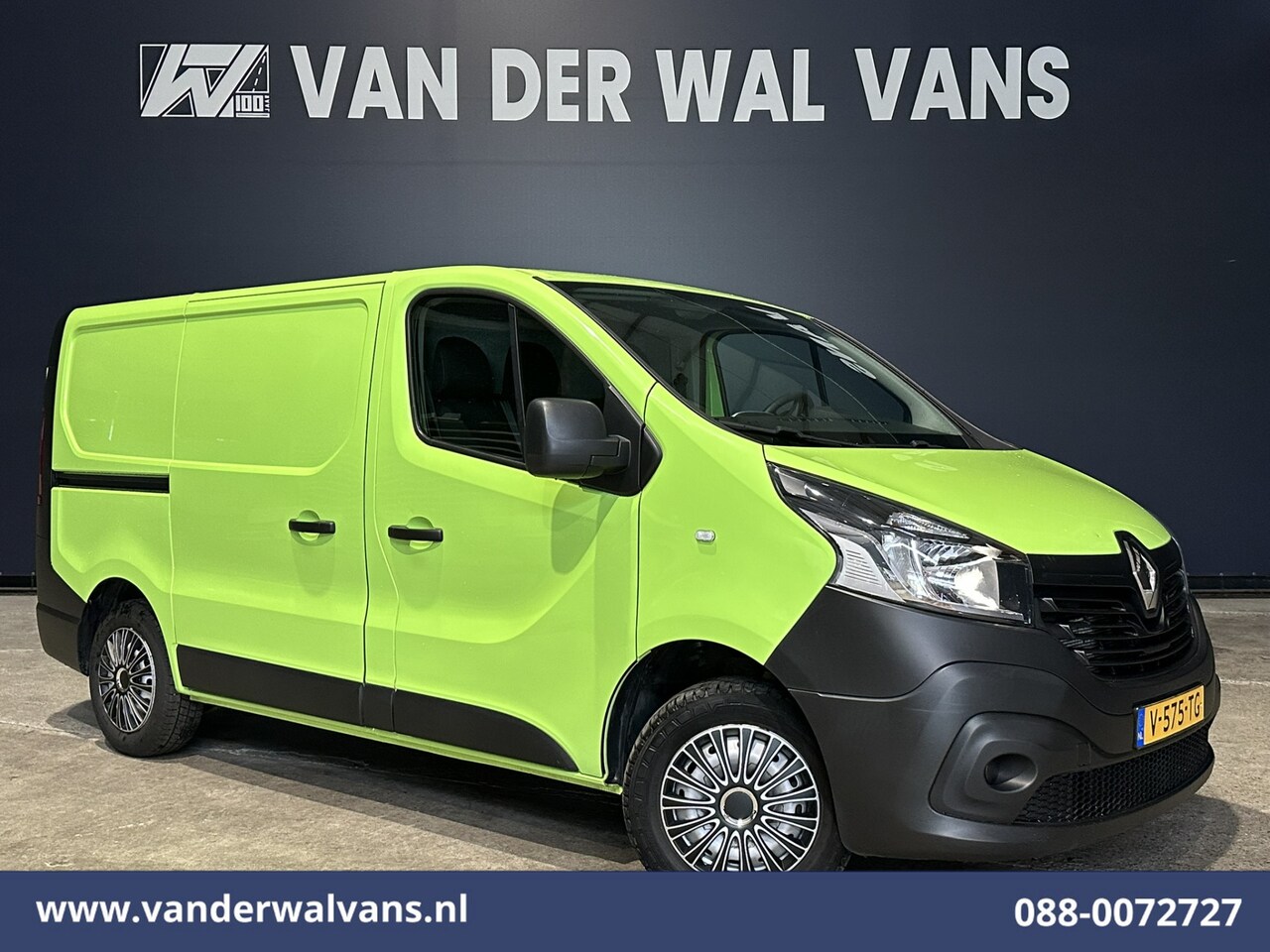 Renault Trafic - 1.6 dCi L1H1 Euro6 Airco | Navigatie | Cruisecontrol | Trekhaak | Parkeersensoren Bijrijde - AutoWereld.nl