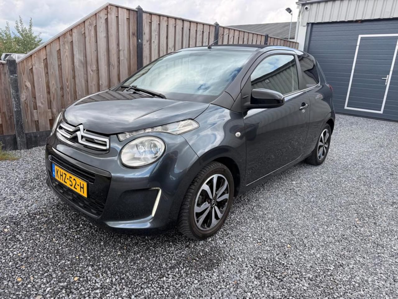 Citroën C1 - 1.2 PureTech Airscape Shine 1.2 PureTech Airscape Shine - AutoWereld.nl