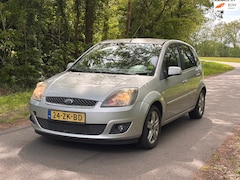 Ford Fiesta - 1.3-8V Futura Airco 1ste eigenauto