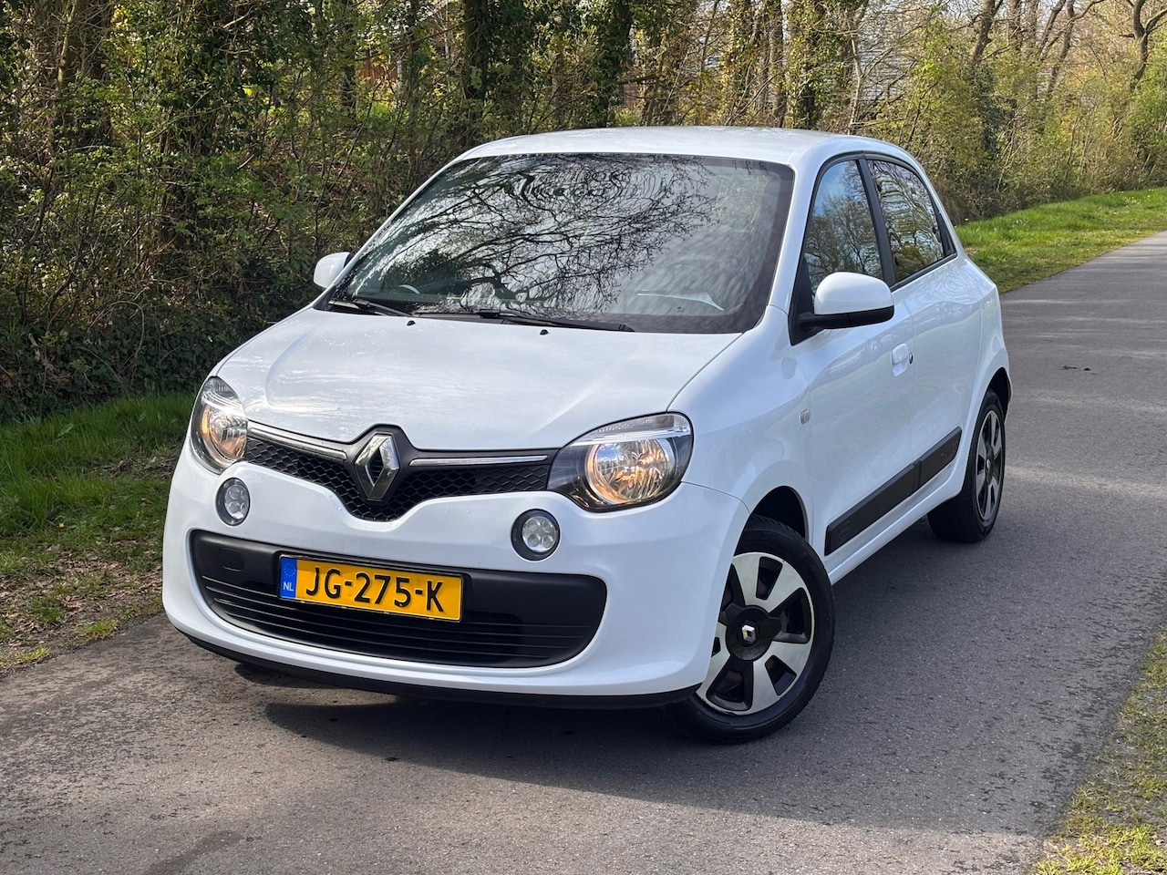 Renault Twingo - 1.0 SCe Expression | " 158.000 " KM + Airco Nu € 4.999,- !!! - AutoWereld.nl