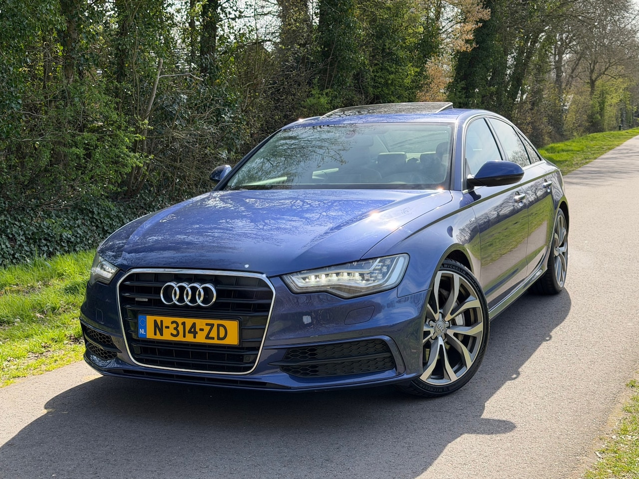 Audi A6 - 3.0 TFSI quattro S-Line | Schuif/Kanteldak + Lederbekleding + Camera + Cruise + Clima Nu € - AutoWereld.nl
