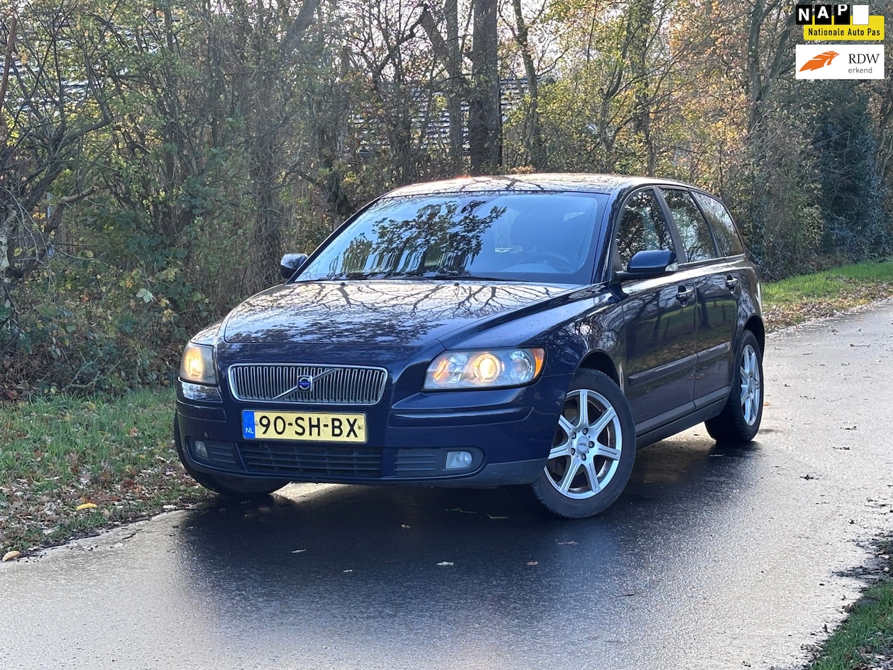 Volvo V50 - 1.8 Momentum | Airco + Cruise Nu € 1.950,-!!! - AutoWereld.nl