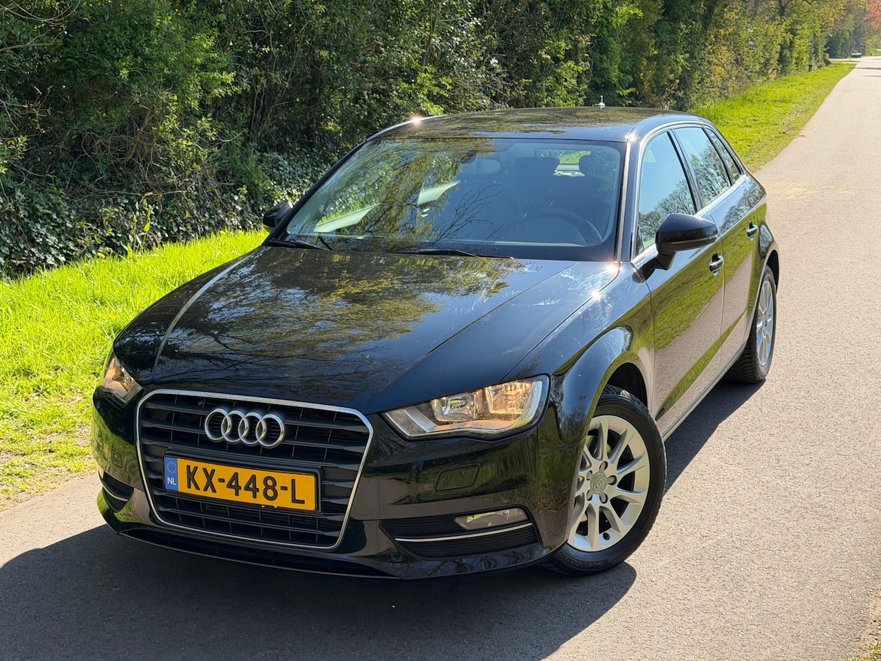 Audi A3 Sportback - 1.2 TFSI Ambition Pro Line plus | Cruise + Airco + Navi Nu € 8.975,-!!! - AutoWereld.nl