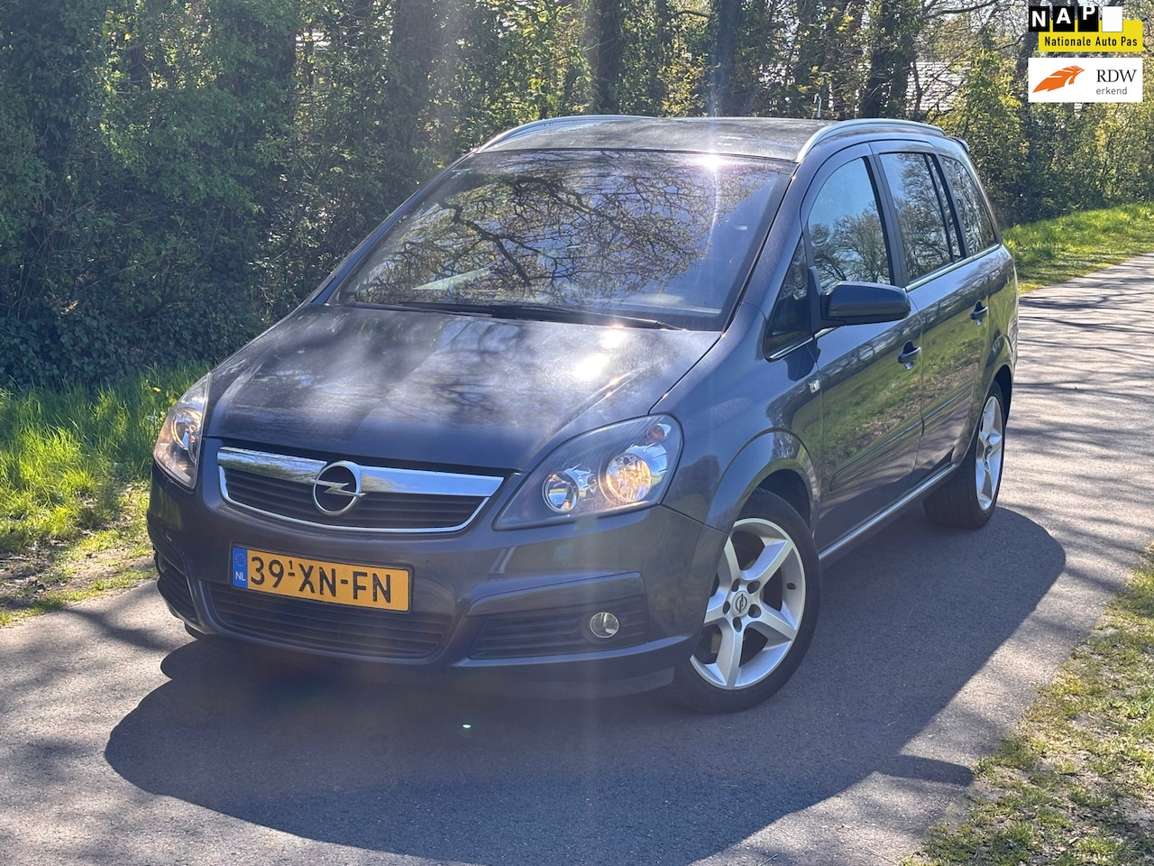 Opel Zafira - 2.2 Cosmo | 7-Persoons + Cruise + Airco | - AutoWereld.nl