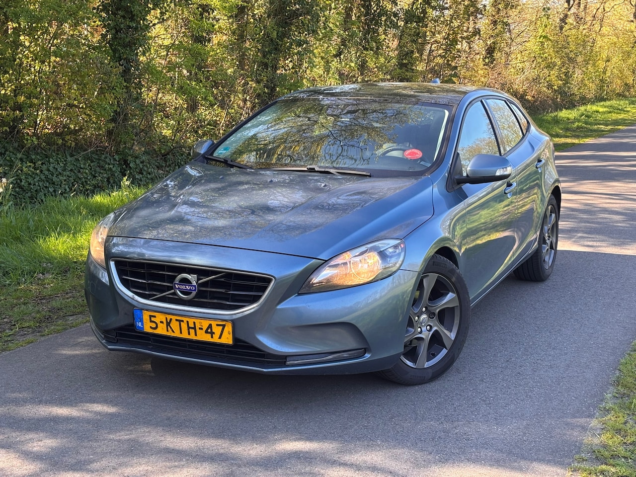 Volvo V40 - 1.6 D2 Kinetic |VLIEGWIEL HOORBAAR| - AutoWereld.nl