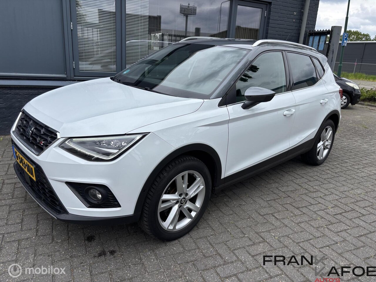 SEAT Arona - 1.0 TSI FR Navi ECC Cruise Bl.tooth 17"LM LED PDC Park assist Privacy glas - AutoWereld.nl